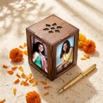 Cube Flower-Cutout Rotating Photo Lamp